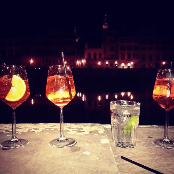 Notte Bianca drinks by the Arno river